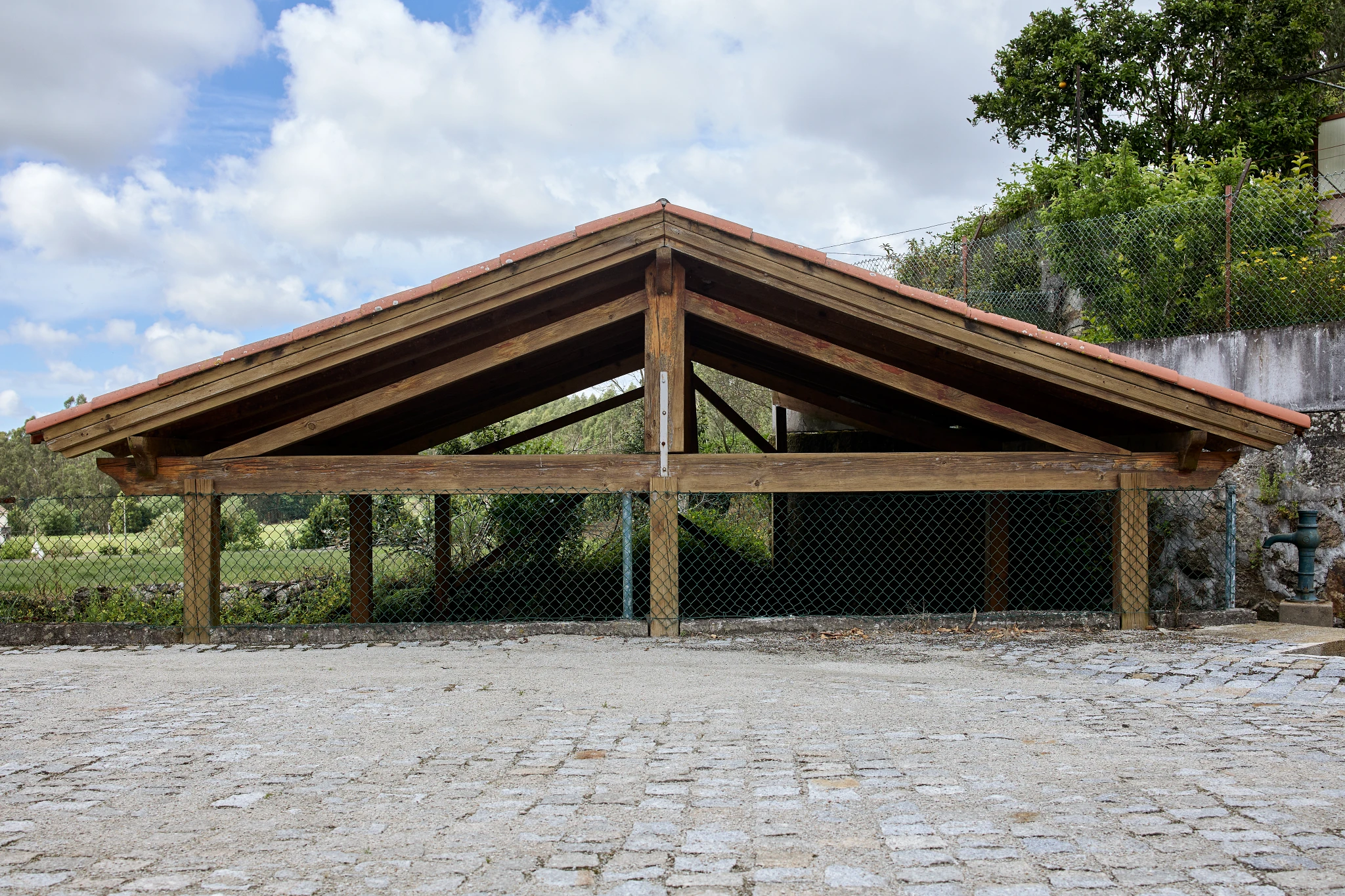 Lavadouro Guilhabreu – Fonte da Ladra